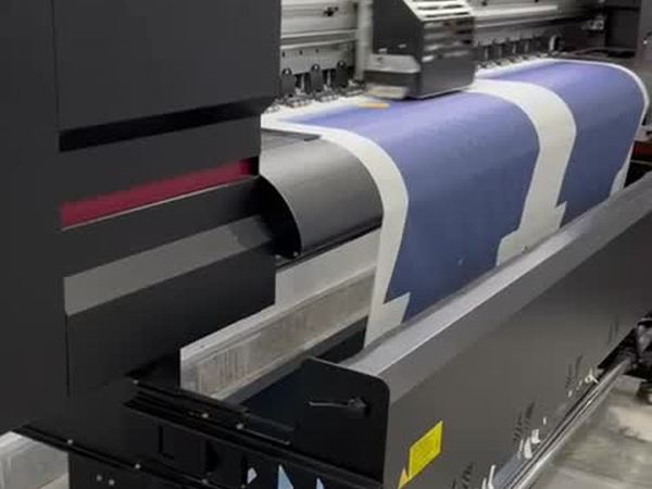 Large-format dye-sublimation printing at KITFORGE